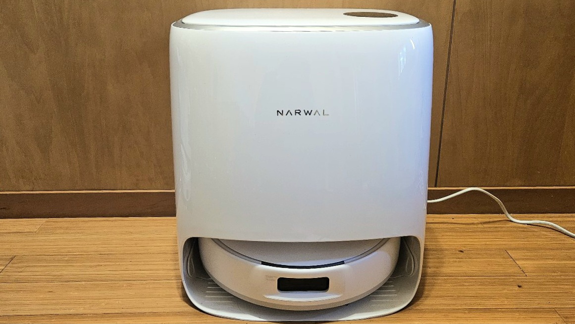 Narwal Freo X Ultra レビュー：AI清掃モードで快適、2〜3ヶ月ゴミ捨て 