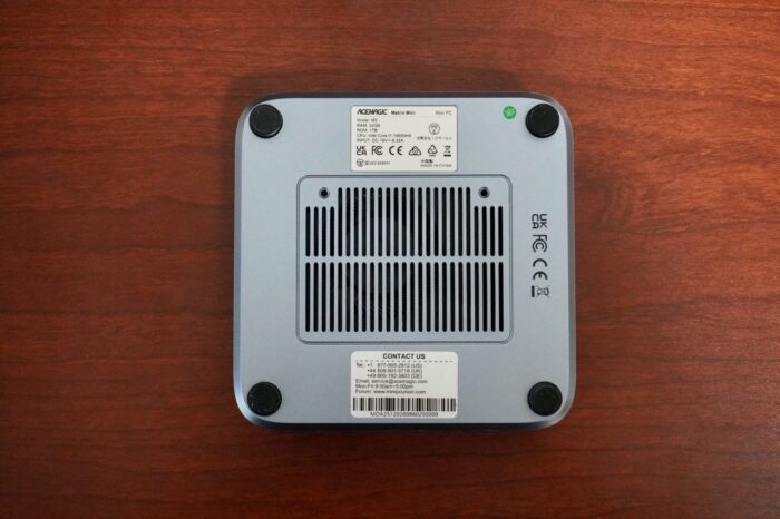 ACEMAGIC M5の裏面